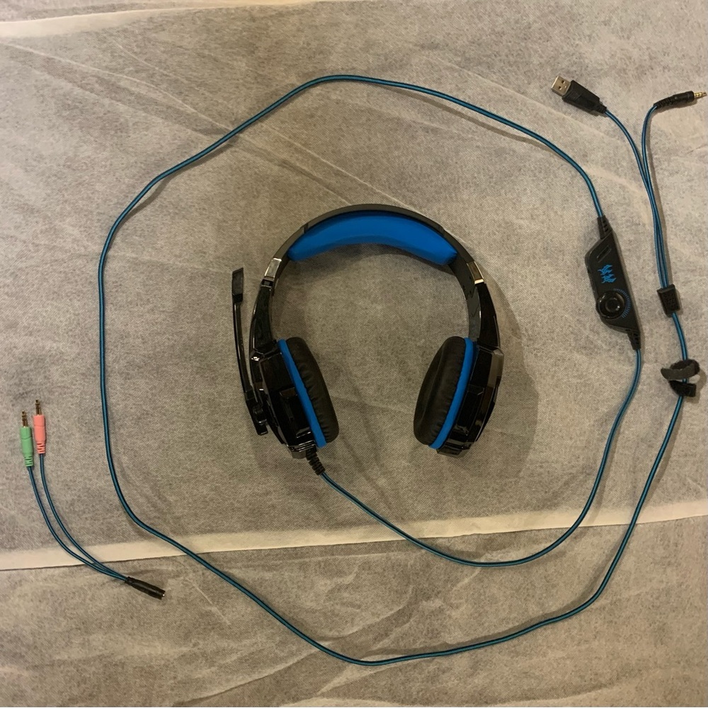 KOTION EACH G9000 Over Ear Gaming Headset w/ Mic & LED (Black & Blue)